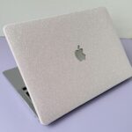 Carcasa Textil Brillo MacBook Troquelada (Hueco)
